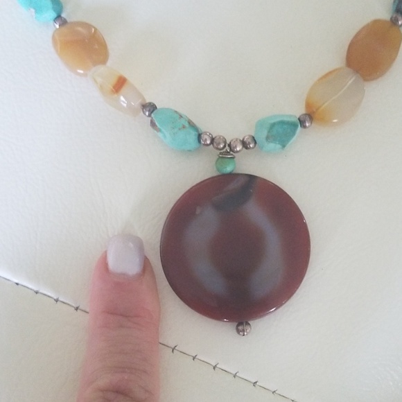 Beaded necklace - Picture 5 of 6